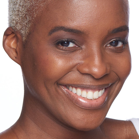 4-in-1 Sculpting Concealer with Skincare Ingredients